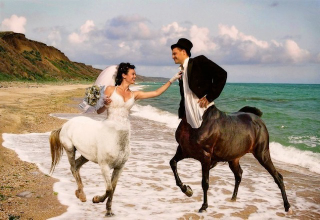 Illustration for article titled Russians Have The Bizarre Wedding Photo Game On Lock
